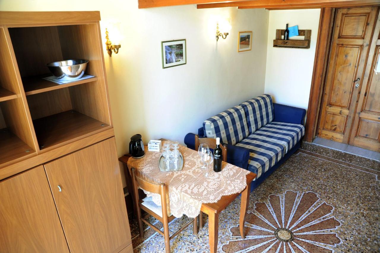 Villa Teresa Porto Azzurro Ngoại thất bức ảnh