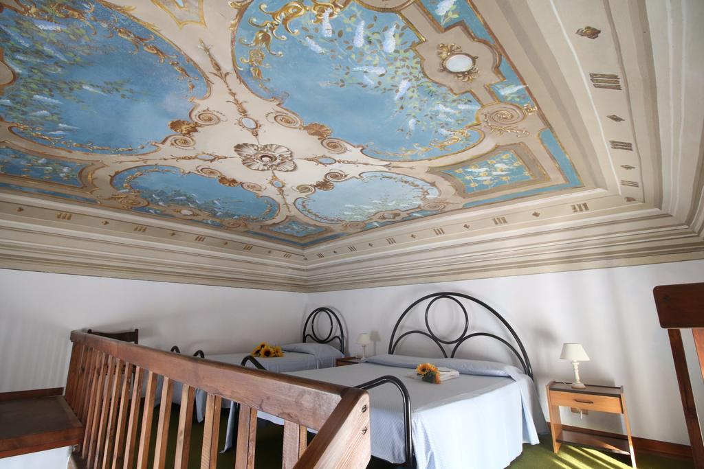 Villa Teresa Porto Azzurro Ngoại thất bức ảnh