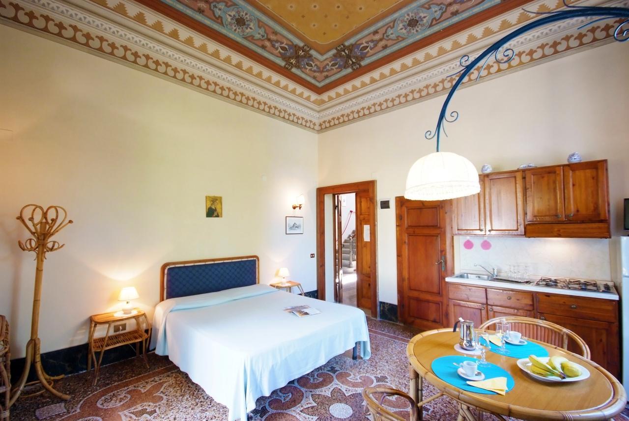 Villa Teresa Porto Azzurro Ngoại thất bức ảnh